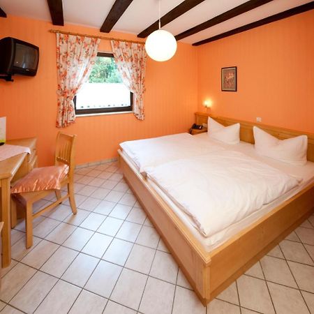 Hotel Gasthaus Zur Wolfsschlucht Sugenheim Zewnętrze zdjęcie
